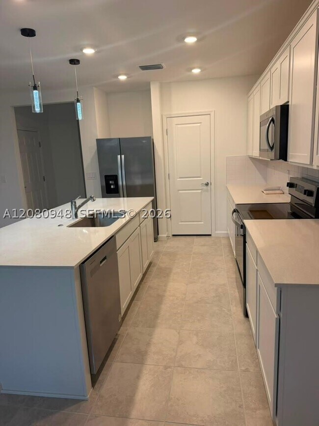 Foto del edificio - 1527 Fells Cove Ln