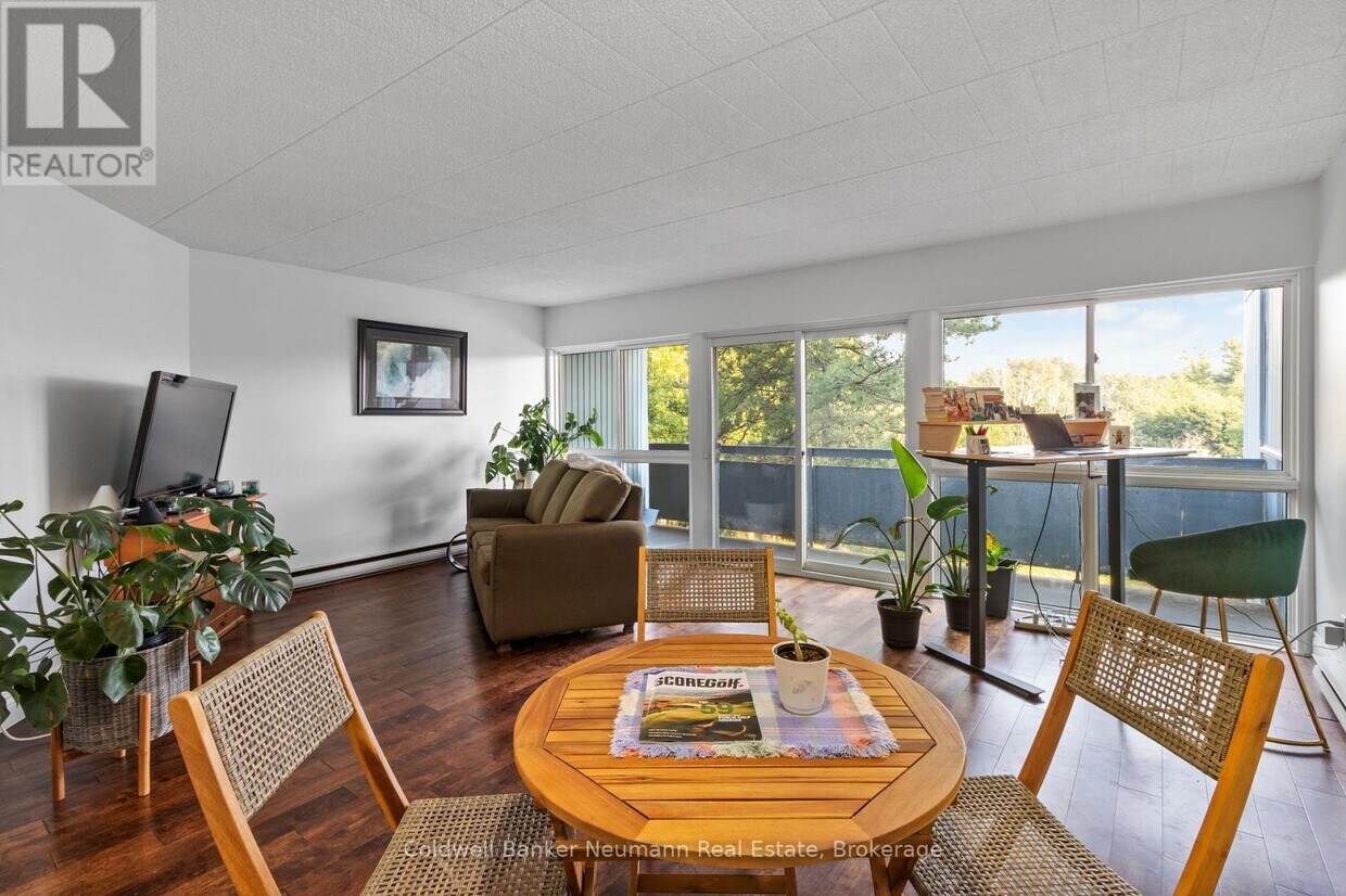 Photo principale - 105-105 Conroy Crescent