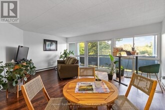 Building Photo - 105-105 Conroy Crescent