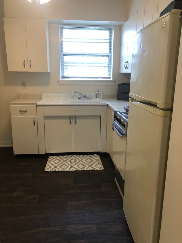 Foto principal - 1500 Oakland Rd NE