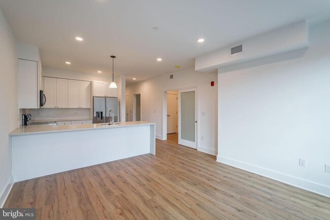 Building Photo - 2101 Washington Ave