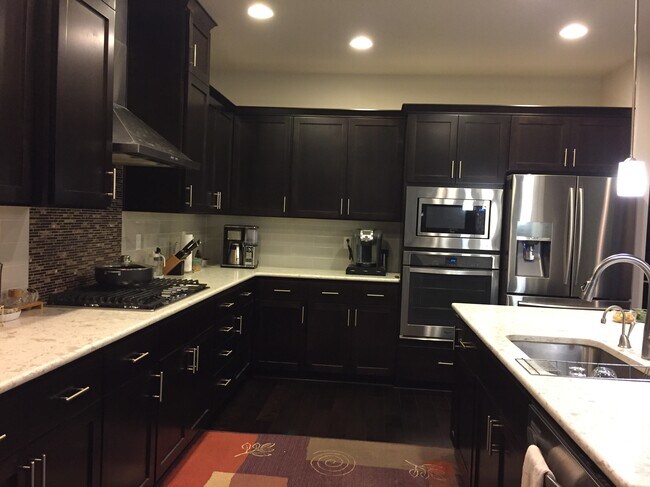 Foto del edificio - 1065 NE 47th Ave