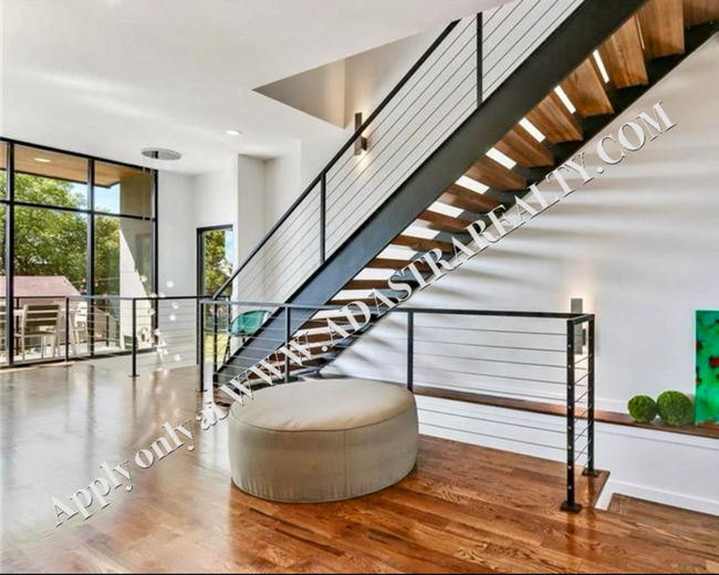 Building Photo - Stunning CUSTOM Modern Home in West Plaza-...