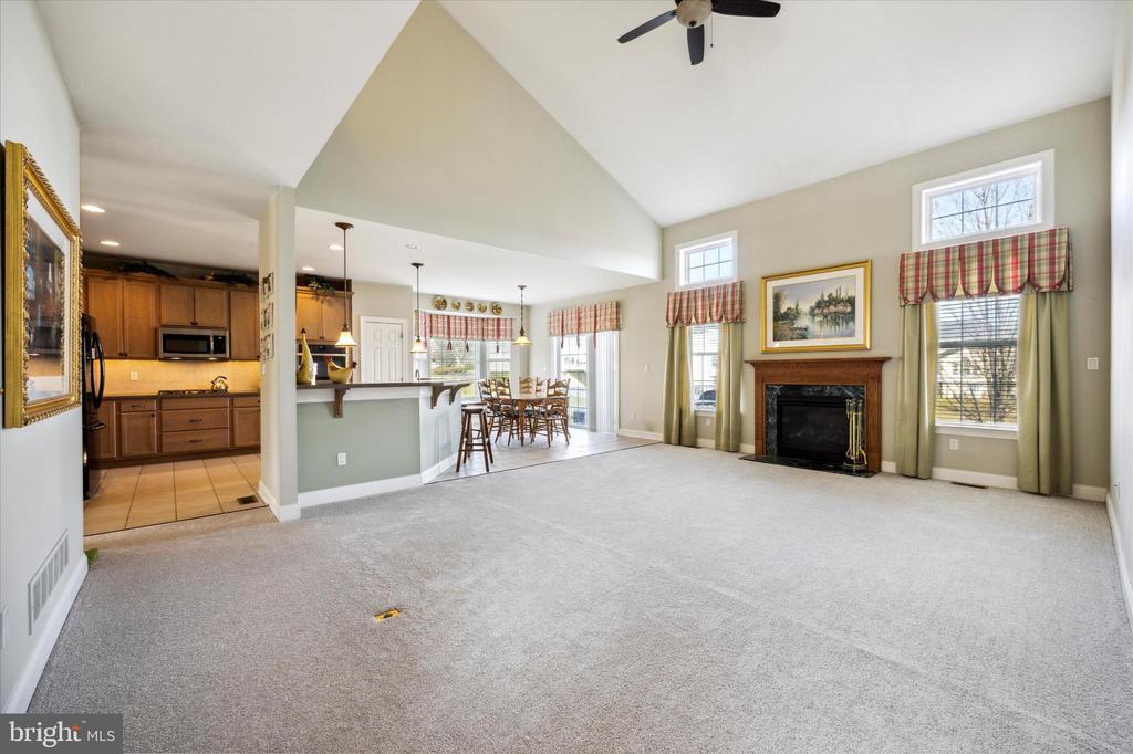 Foto principal - 202 Honey Locust Dr
