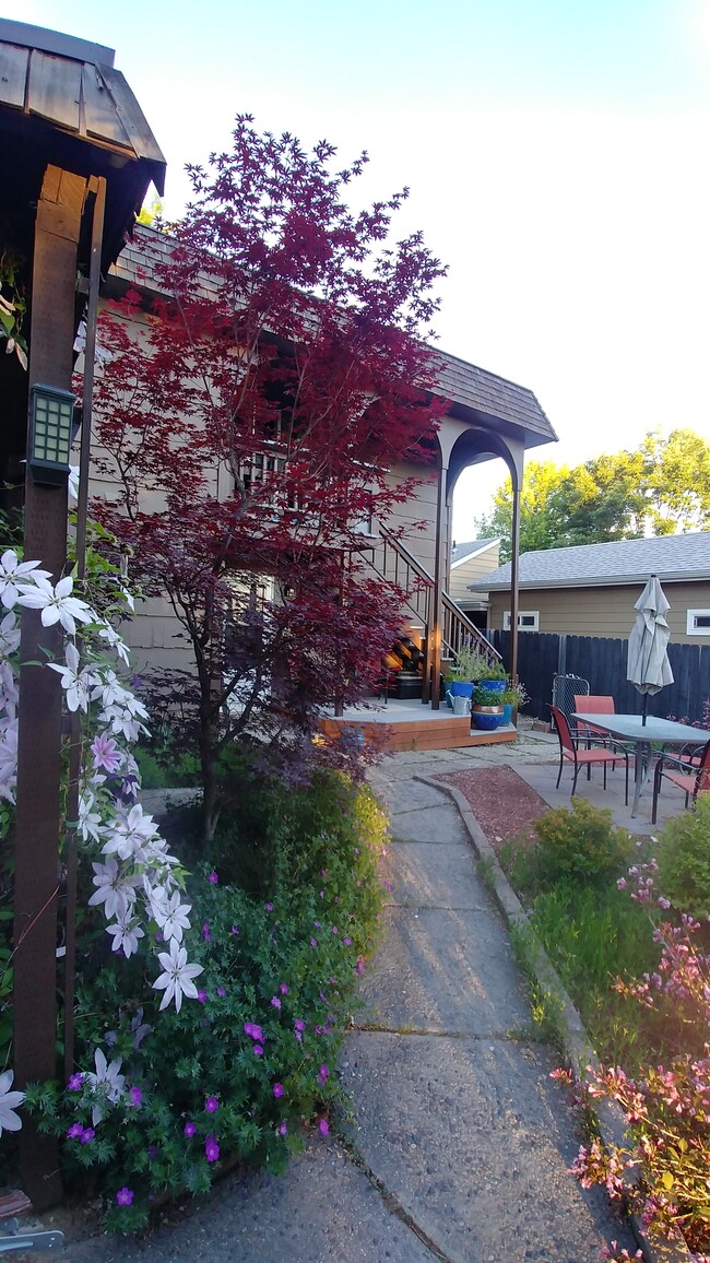 Entrance - 1912 N 7th St