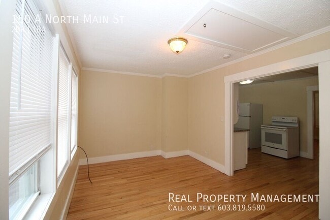 Building Photo - 150 N Main St