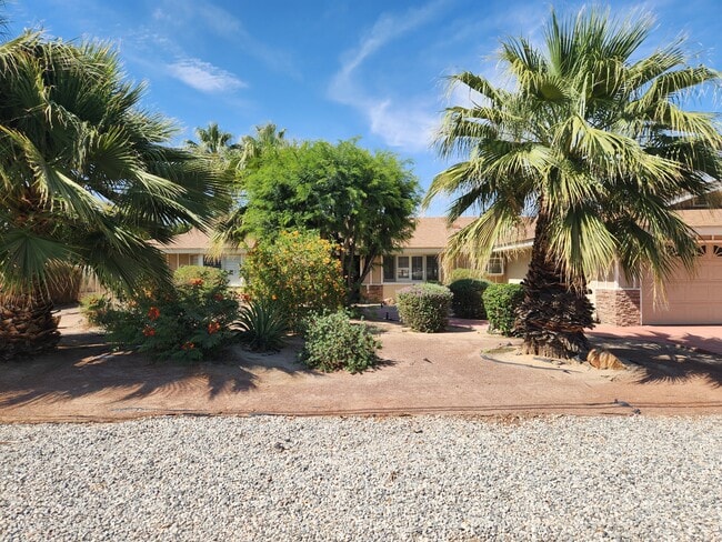 Building Photo - 79860 Fiesta Dr