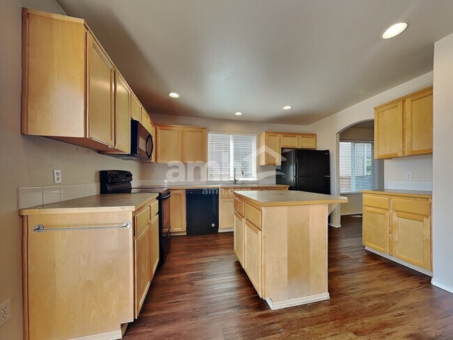 Foto del edificio - 16646 Rainier View Dr SE