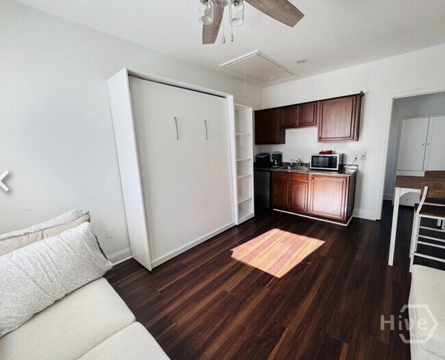 Foto del edificio - 316 E 31st St