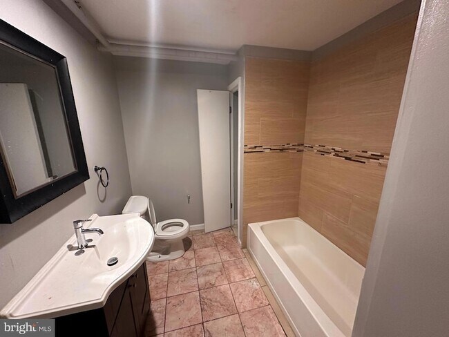 Foto del edificio - 1302 W Cumberland St