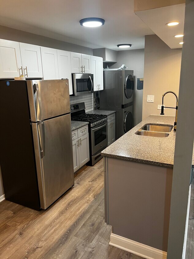 Foto principal - 20128 Ash Ln