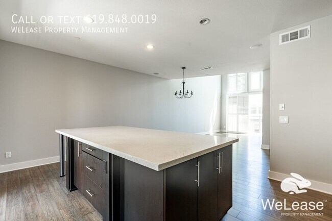 Building Photo - Civita Modern Townhome: 3 br / 3.5  ba in ...