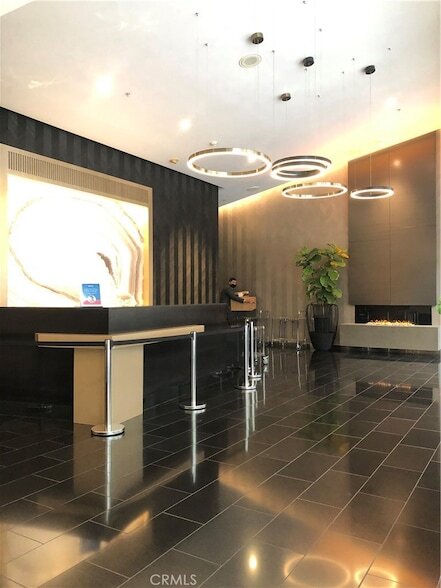 Foto del edificio - 1155 S Grand Ave