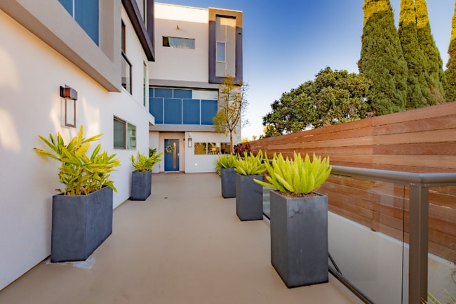 Foto del edificio - 3030 Jarvis St