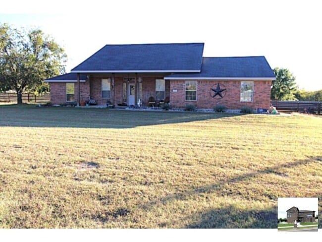 Building Photo - 775 Cactus Ln