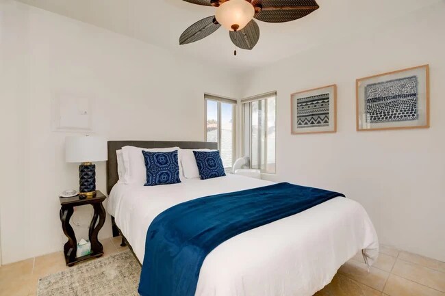 Foto del edificio - 819 Island Ct