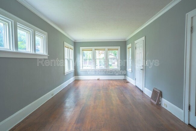 Building Photo - 4126 N Girard Ave