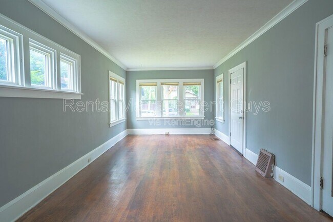 Foto del edificio - 4126 N Girard Ave