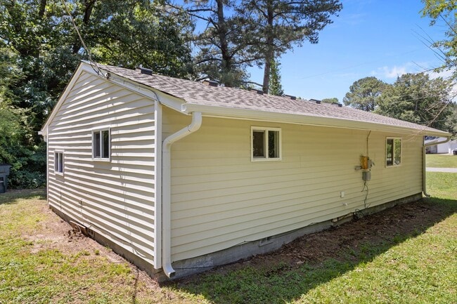 Building Photo - 53 Harrell Dr