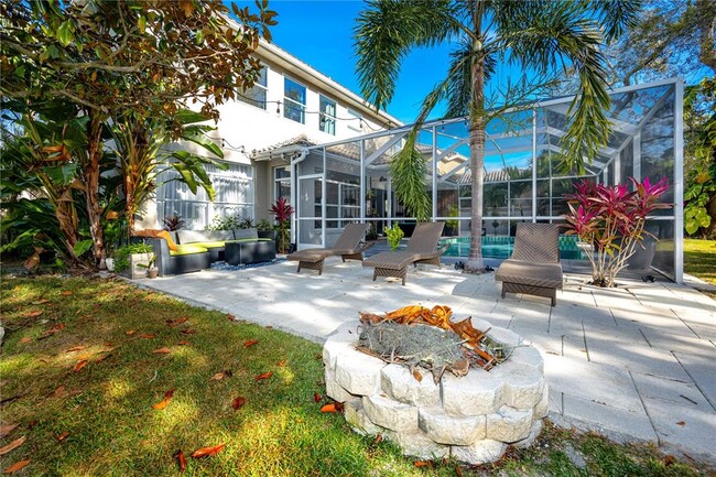 Foto del edificio - 2241 Highland Woods Dr