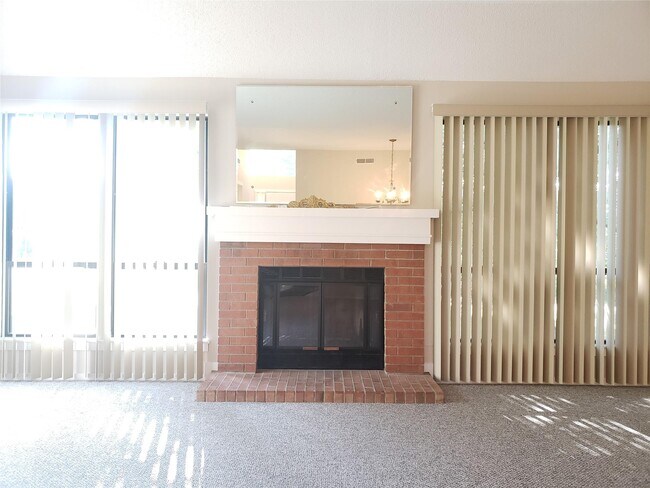 Foto del edificio - 512 Heritage Hills