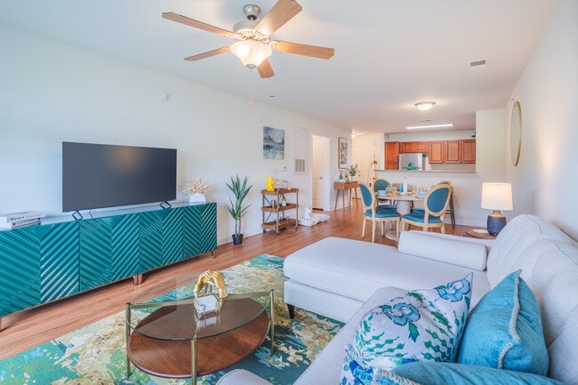 Building Photo - ParcStone Apartment Homes