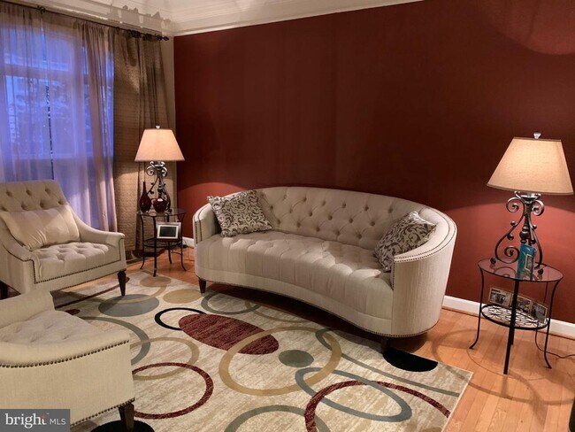 Foto del edificio - 8025 Duck Pond Terrace