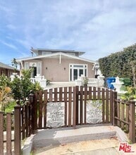 Building Photo - 123 S Hobart Blvd