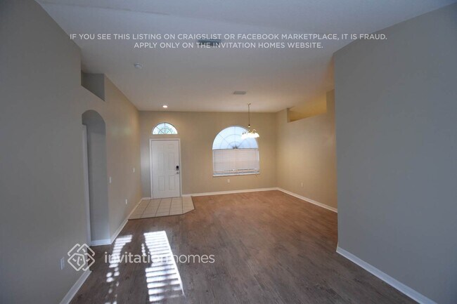 Building Photo - 3702 Treeline Dr