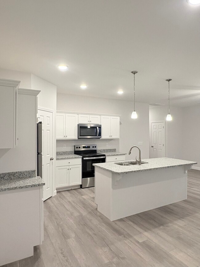 Foto del edificio - 870 Rodeo Ln