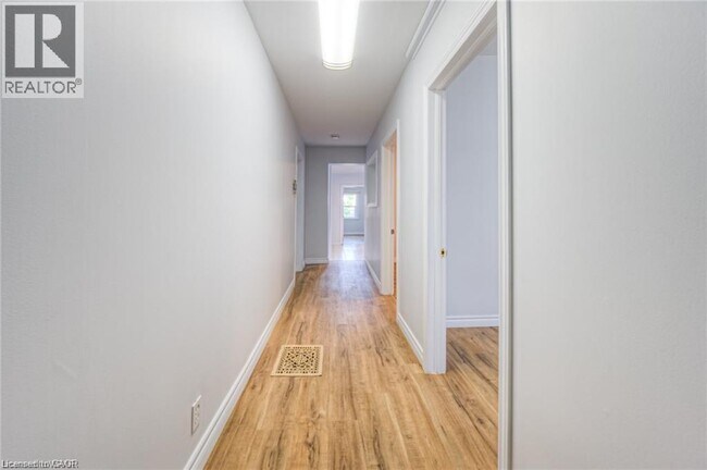 Building Photo - 93 Water St S