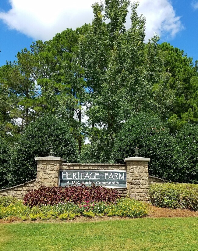 Foto del edificio - CHARMING LEXINGTON HOME IN HERITAGE FARM