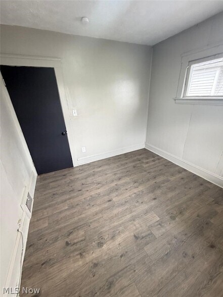 Foto del edificio - 9529 Mt Auburn Ave