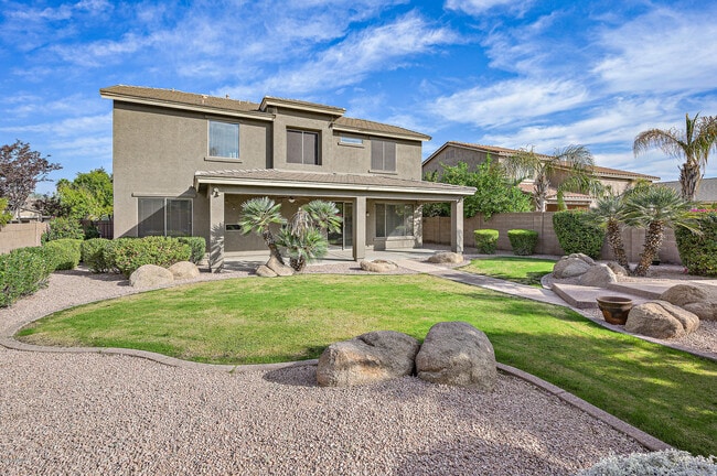 Building Photo - 4129 E Clubview Dr