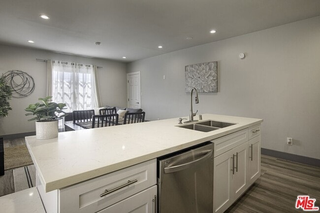 Foto del edificio - 1559 1/2 S Harvard Boulevard Unit