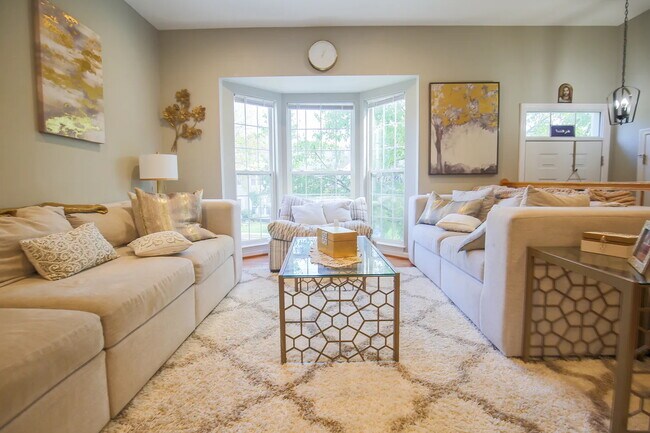 Foto del edificio - 14331 Stonewater Ct