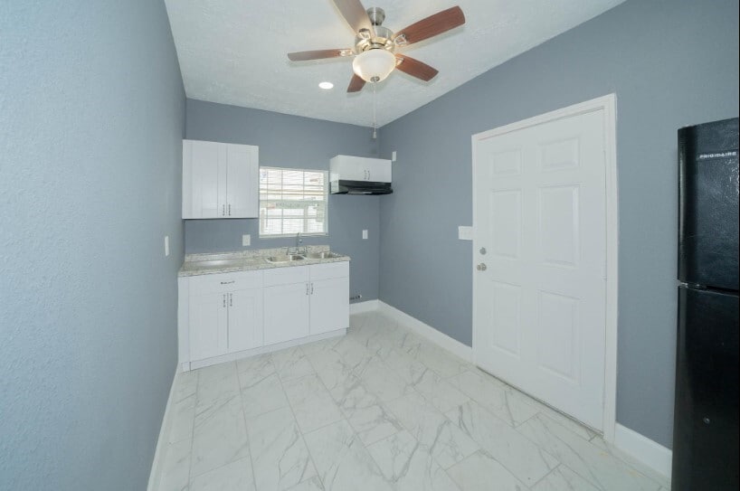 Building Photo - 1426 Telephone Rd