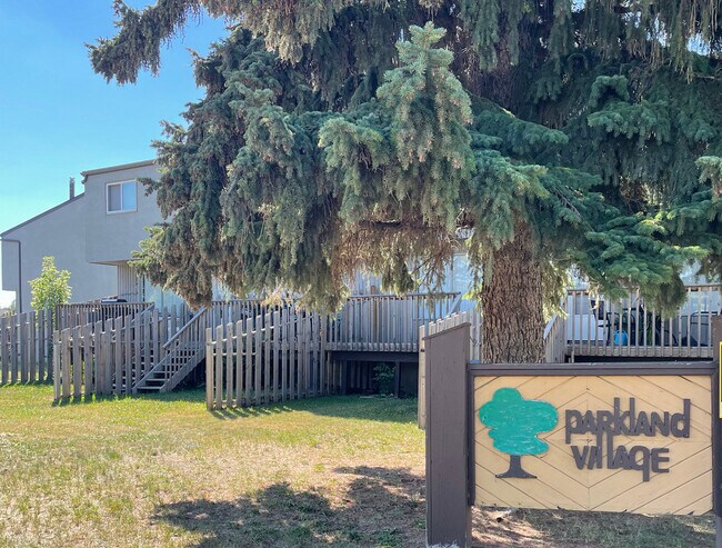 Photo du bâtiment - Parkland Village