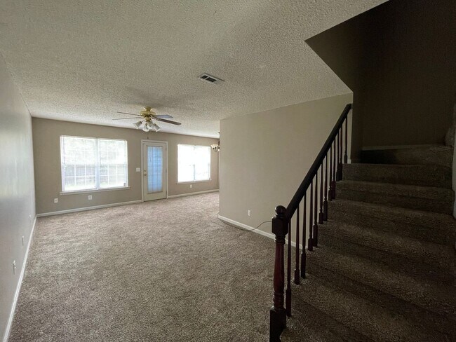 Foto del edificio - Quail Cove - Lawn Care & Pest Control Incl...