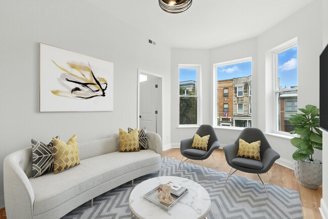 Foto del edificio - 909 W Addison St