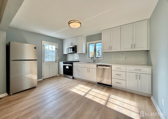 Foto del edificio - 33 Windsor Dr