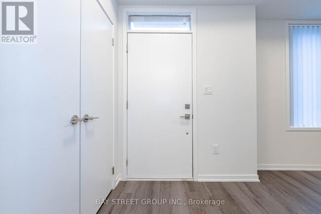 Building Photo - 31 Almond Blossom Mews