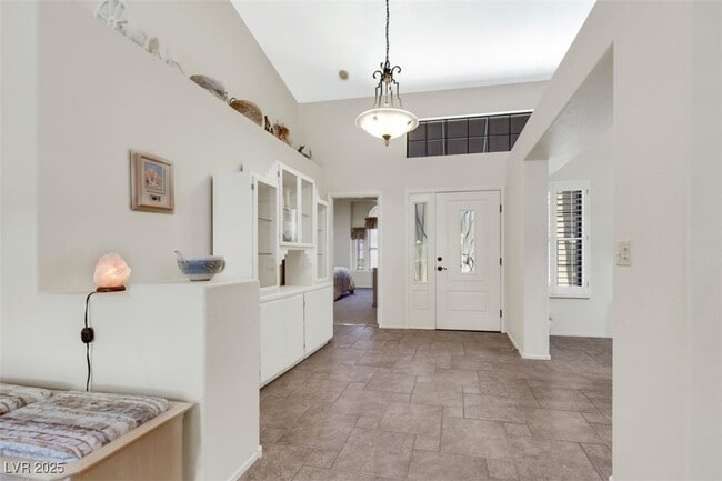 Building Photo - 2216 Sapphire Valley St