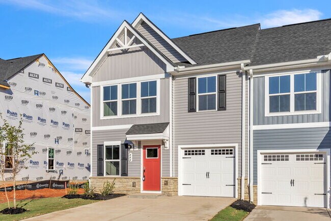 Building Photo - Stunning 3-Bedroom Townhome in Arden Woods...