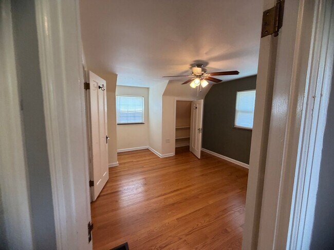 Foto del edificio - Cute Cape Cod 3 bed, 1.5 bath - READY NOW!