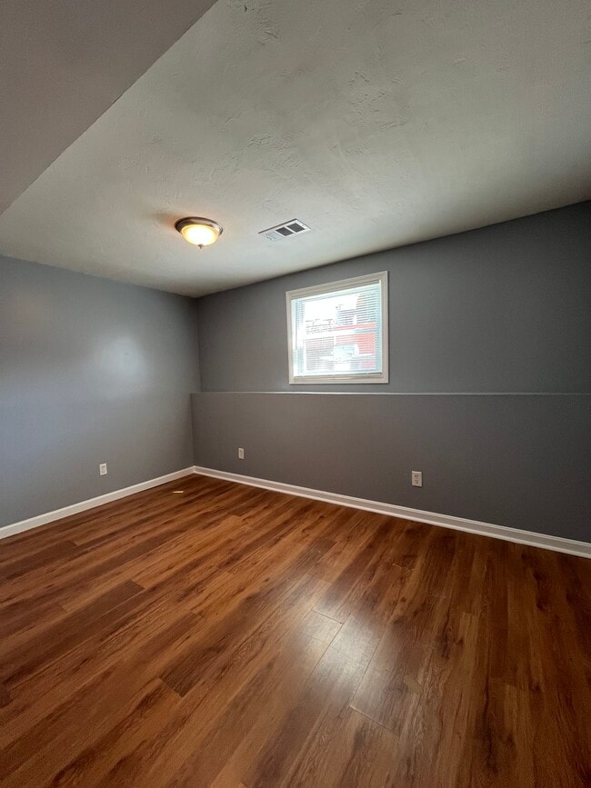 Building Photo - 120 15th St