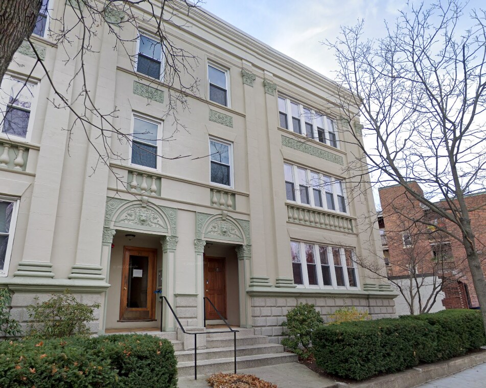Building Photo - 76 Egmont St