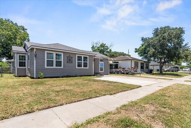 Building Photo - 4513 Green Grove Dr