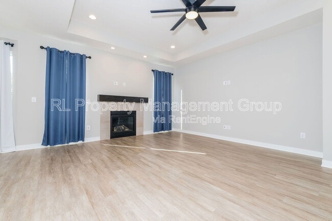 Building Photo - 6255 Callisburg Dr