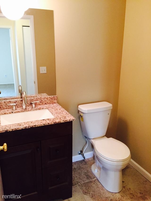 Building Photo - 27900 Berrywood Ln